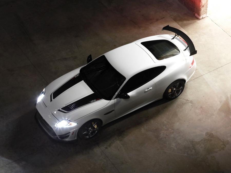 Jaguar XKR-S GT 2013 года  (фото 8 из 26)